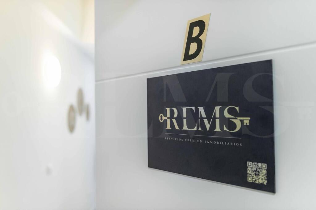 Authentic Minimalistic Studio Near La Union By Rems Málaga Extérieur photo
