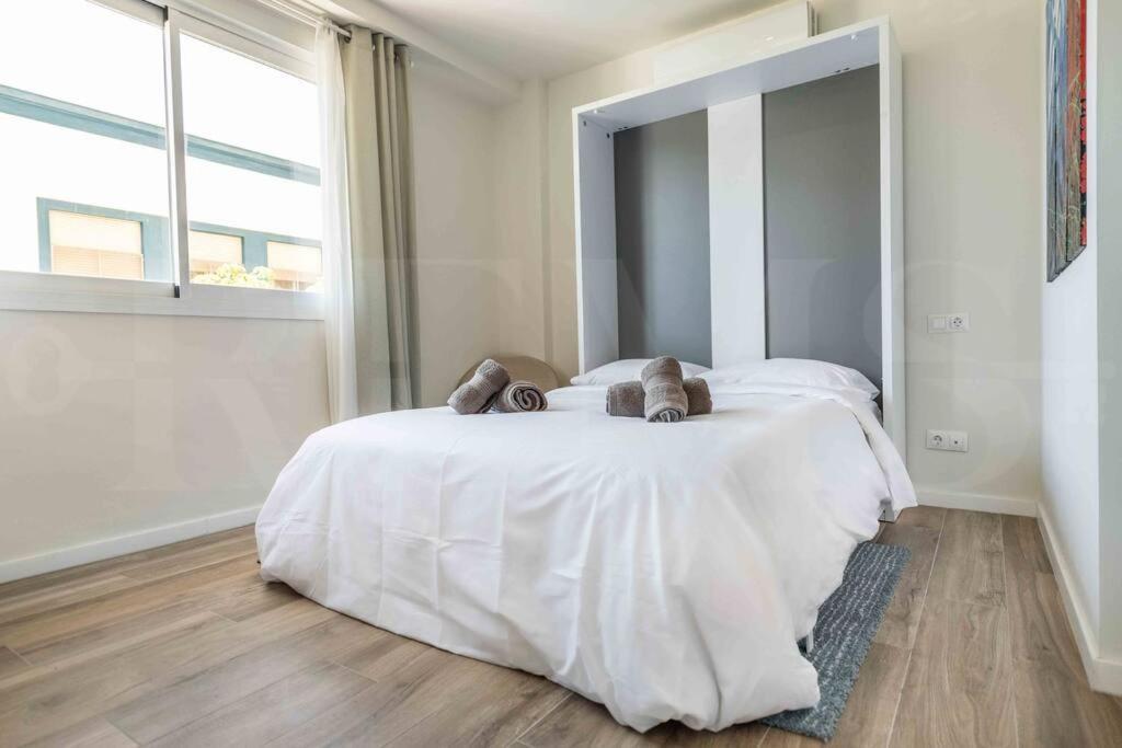 Authentic Minimalistic Studio Near La Union By Rems Málaga Extérieur photo